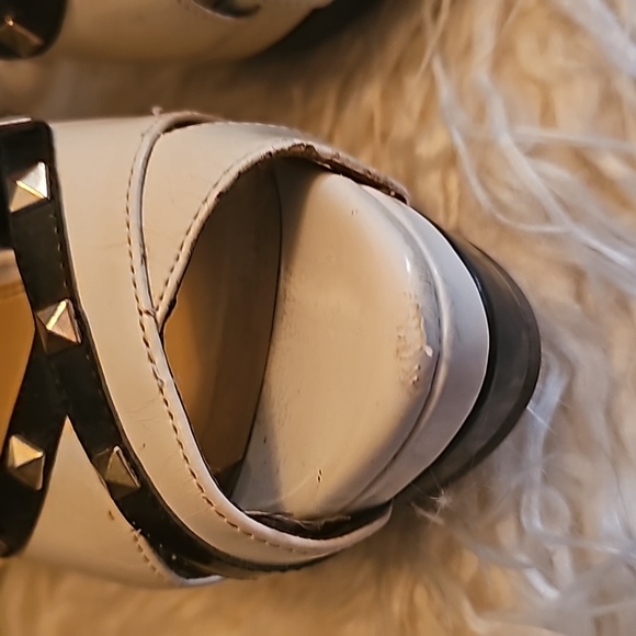 Jessica Simpson Heels - Picture 2 of 8